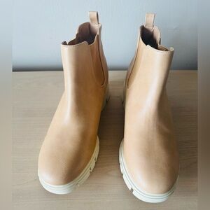 Rorke-Chelsea Ankle Booties from the Journee Collection / Size 9 / NWOB